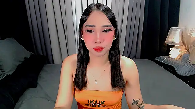 Snapshot of kisha_greyson chatting on January 14, 2026, 6:33 pm kisha greyson online show from January 14, 2026, 6:33 pm