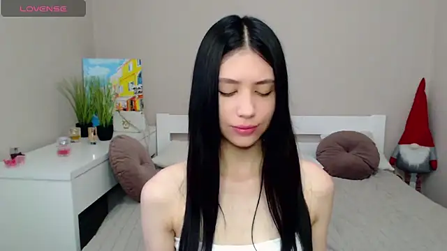 Snapshot of SelinLi chatting on June 12, 2026, 6:11 am SelinLi online show from June 12, 2026, 6:11 am
