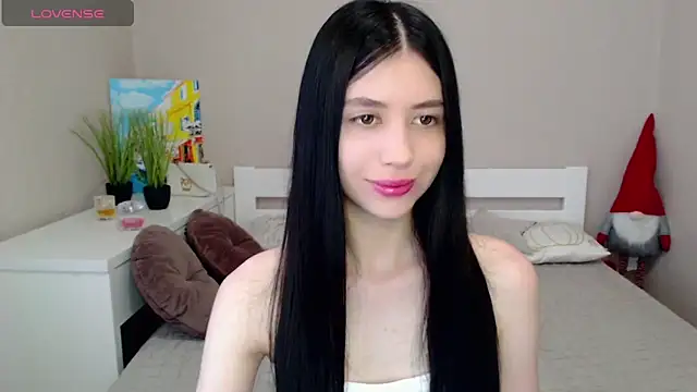 Snapshot of SelinLi chatting on May 28, 2026, 5:15 am SelinLi online show from May 28, 2026, 5:15 am