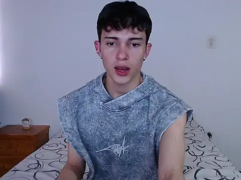 john vichenso online show from April 6, 2026, 9:49 pm