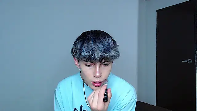 john vichenso online show from November 11, 2025, 10:37 pm