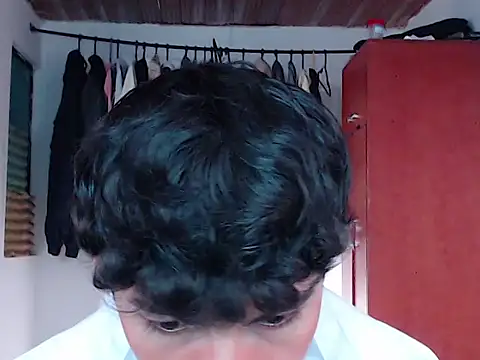 john vichenso online show from September 15, 2025, 9:37 pm