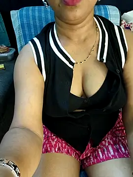 Sexy juhee online show from April 10, 2026, 2:24 pm