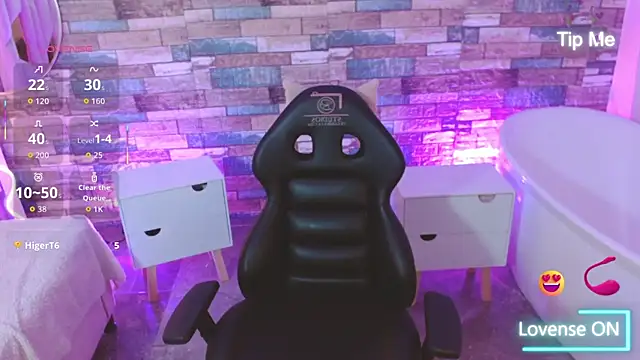 ZURY TAY online show from September 9, 2025, 11:52 am