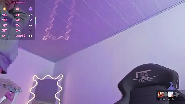 Snapshot of ZURY_TAY chatting on January 14, 2026, 11:36 am ZURY TAY online show from January 14, 2026, 11:36 am