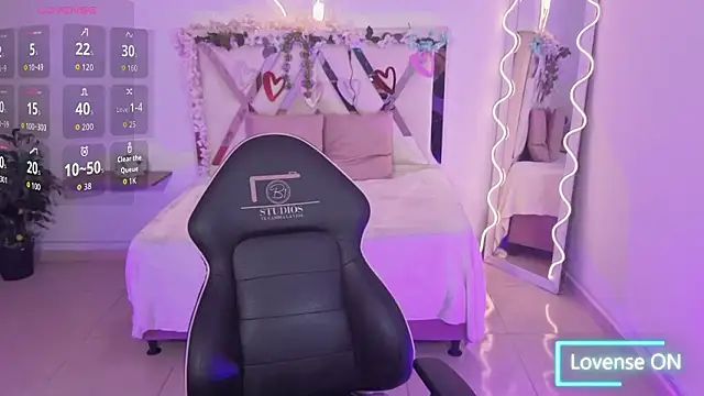 Snapshot of ZURY_TAY chatting on February 7, 2026, 11:51 am ZURY TAY online show from February 7, 2026, 11:51 am