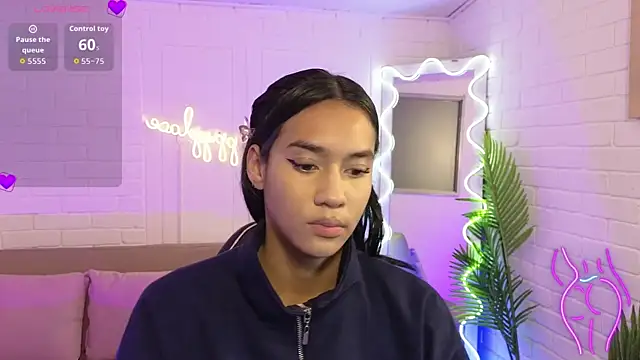 Snapshot of artemiss_tay chatting on November 3, 2025, 7:06 pm artemiss tay online show from November 3, 2025, 7:06 pm