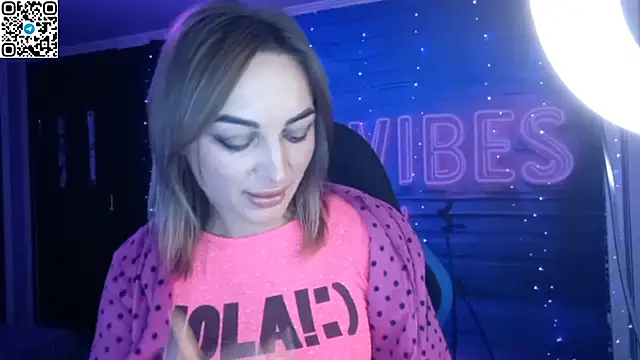 Blonde Temptation online show from October 31, 2025, 4:14 pm