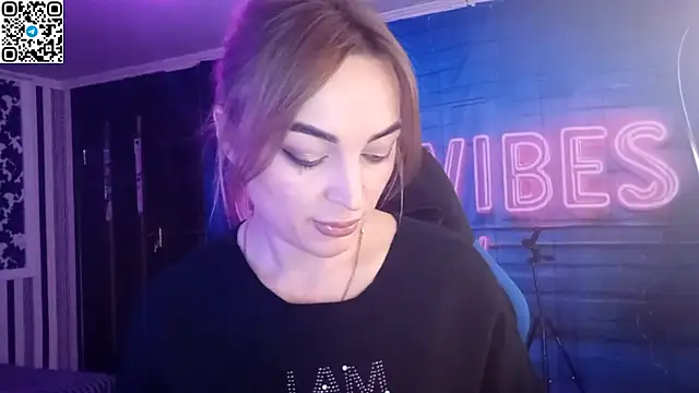 Blonde Temptation online show from November 6, 2025, 8:40 am