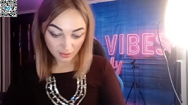 Blonde Temptation online show from October 27, 2025, 10:05 am