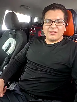 lucho8690 online show from September 15, 2025, 9:15 pm