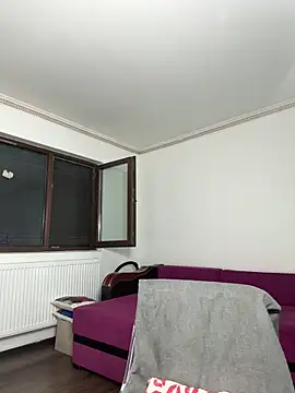 Snapshot of MiaKiittyy chatting on December 16, 2025, 1:10 am MiaKiittyy online show from December 16, 2025, 1:10 am