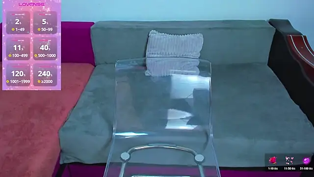 Snapshot of MiaKiittyy chatting on October 19, 2025, 5:59 pm MiaKiittyy online show from October 19, 2025, 5:59 pm