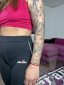 Snapshot of MiaKiittyy chatting on November 3, 2025, 1:00 am MiaKiittyy online show from November 3, 2025, 1:00 am