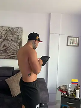 Snapshot of DeimonOficial chatting on January 14, 2026, 5:16 pm DeimonOficial online show from January 14, 2026, 5:16 pm