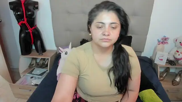 Snapshot of TifanyAmazinng chatting on November 15, 2025, 12:31 pm TifanyAmazinng online show from November 15, 2025, 12:31 pm