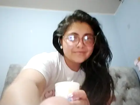 Snapshot of TifanyAmazinng chatting on December 18, 2025, 12:27 am TifanyAmazinng online show from December 18, 2025, 12:27 am