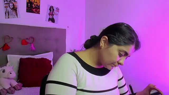 Snapshot of TifanyAmazinng chatting on February 23, 2026, 12:50 pm TifanyAmazinng online show from February 23, 2026, 12:50 pm