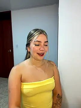 Chantel sam online show from September 15, 2025, 2:23 am