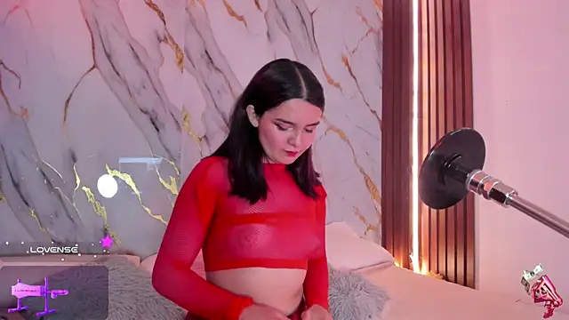 Snapshot of alicecute77 chatting on October 6, 2025, 2:24 am alicecute77 online show from October 6, 2025, 2:24 am