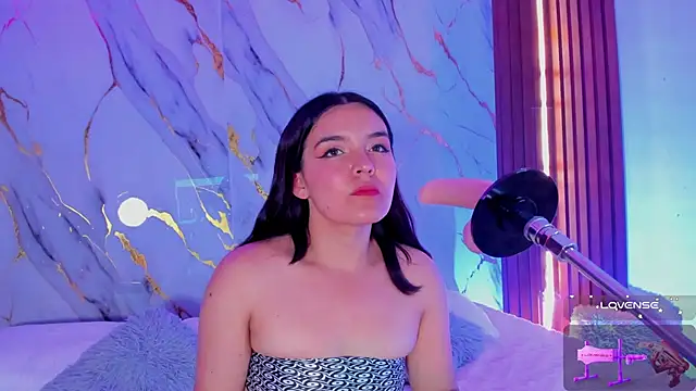 Snapshot of alicecute77 chatting on November 29, 2025, 2:23 am alicecute77 online show from November 29, 2025, 2:23 am