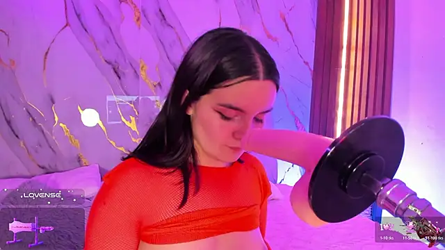 Snapshot of alicecute77 chatting on October 27, 2025, 2:34 am alicecute77 online show from October 27, 2025, 2:34 am