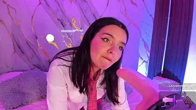 Snapshot of alicecute77 chatting on November 24, 2025, 2:44 am alicecute77 online show from November 24, 2025, 2:44 am