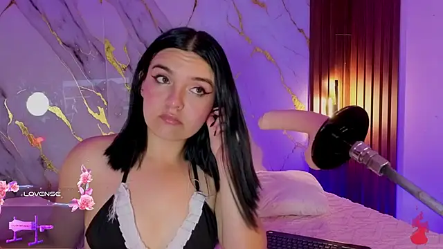 alicecute77 online show from February 16, 2026, 1:48 am