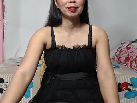 Snapshot of HelenaM chatting on October 8, 2025, 11:38 pm HelenaM online show from October 8, 2025, 11:38 pm