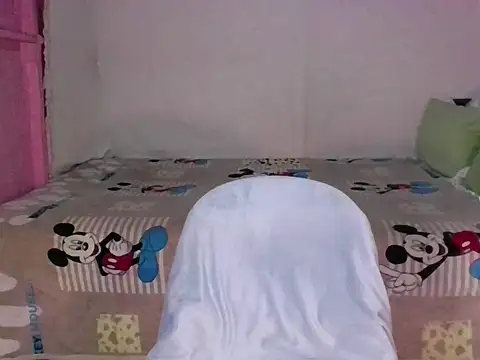 Snapshot of HelenaM chatting on May 21, 2026, 2:53 am HelenaM online show from May 21, 2026, 2:53 am