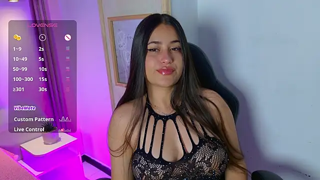 Snapshot of gabyjoness_ chatting on May 26, 2026, 4:21 am gabyjoness online show from May 26, 2026, 4:21 am