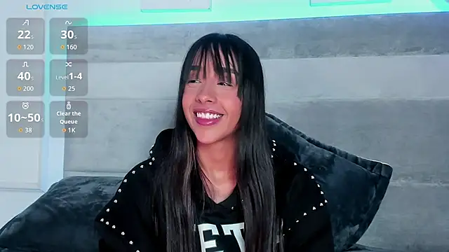 Aleja ruizz online show from October 18, 2025, 10:17 am