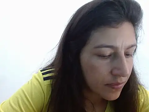 Snapshot of SarahFriendly chatting on April 27, 2026, 1:09 pm SarahFriendly online show from April 27, 2026, 1:09 pm