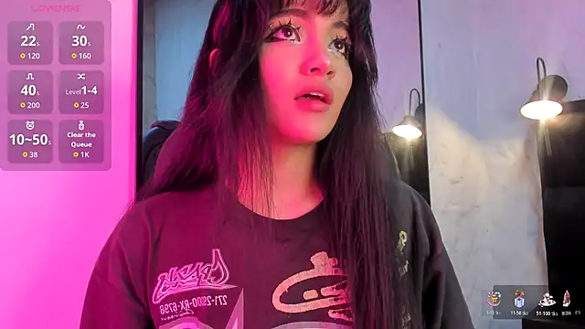 Snapshot of Darky_Doll chatting on November 12, 2025, 8:23 pm Darky Doll online show from November 12, 2025, 8:23 pm