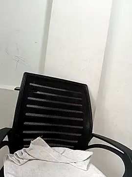 kavya-telugu84 online show from November 6, 2025, 2:37 am