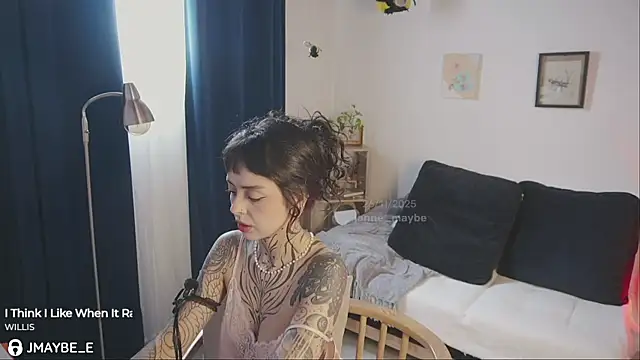 Snapshot of janne_maybe chatting on November 26, 2025, 3:01 pm janne maybe online show from November 26, 2025, 3:01 pm