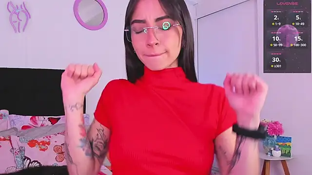 Snapshot of Aryane_art_ chatting on November 12, 2025, 9:07 pm Aryane art online show from November 12, 2025, 9:07 pm