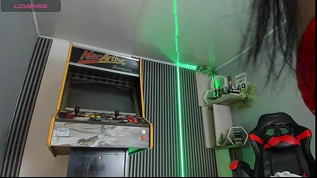 Jenie fire  online show from December 1, 2025, 9:04 pm