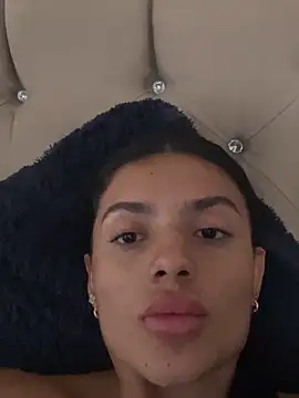 AnaaFaith  online show from October 29, 2025, 5:12 pm