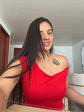 Snapshot of AnaaFaith_ chatting on May 5, 2026, 7:39 pm AnaaFaith online show from May 5, 2026, 7:39 pm
