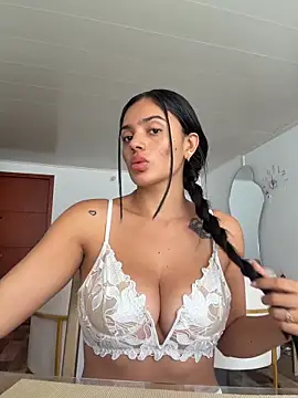 Snapshot of AnaaFaith_ chatting on April 20, 2026, 6:42 pm AnaaFaith online show from April 20, 2026, 6:42 pm