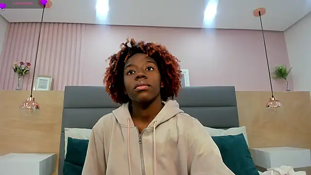  emma willliams  online show from October 2, 2025, 1:36 pm