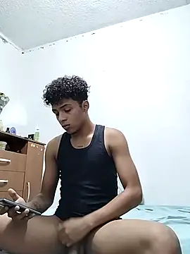 Manuel Mateus1 online show from October 6, 2025, 1:18 am