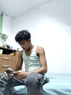 Manuel Mateus1 online show from October 7, 2025, 1:06 am