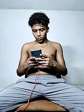 Manuel Mateus1 online show from November 12, 2025, 2:26 am