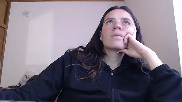 Snapshot of Skylar_Serenity chatting on December 16, 2025, 8:24 pm Skylar Serenity online show from December 16, 2025, 8:24 pm