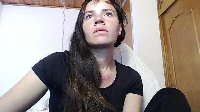 Snapshot of Skylar_Serenity chatting on September 12, 2025, 5:02 pm Skylar Serenity online show from September 12, 2025, 5:02 pm