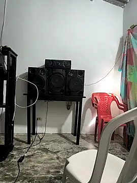 giannis090 online show from October 19, 2025, 7:49 pm