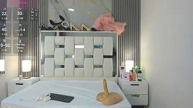 VanessaHard as online show from November 16, 2025, 8:24 pm