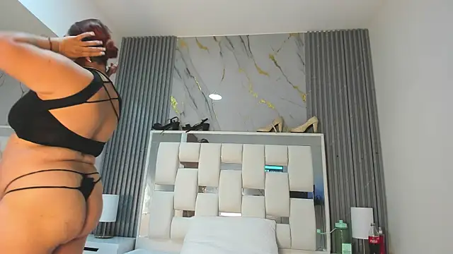 VanessaHard as online show from October 29, 2025, 7:24 pm